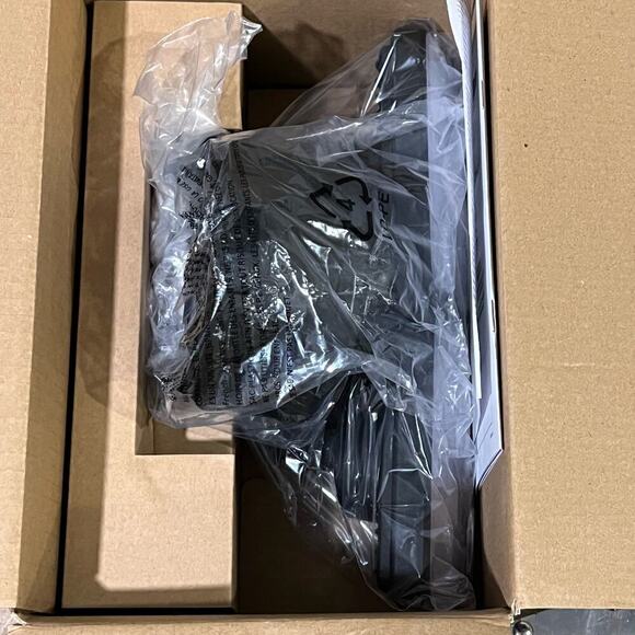 Heath Zenith HZ-7161-BK Motion-Sensing Battery Powered LED Black Security Light - Picture 6 of 7